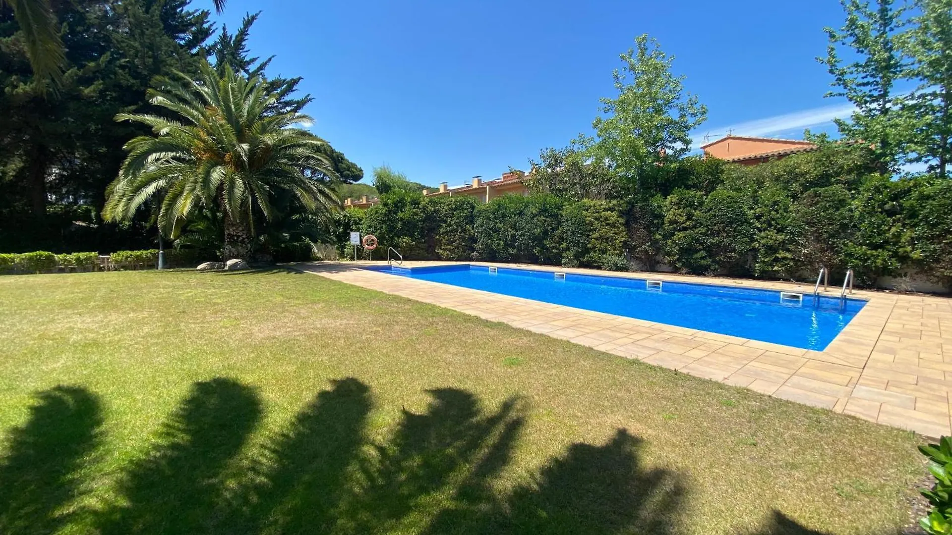 Apartment Apartament Per Parelles Reformat Amb Piscina Calella De Palafrugell